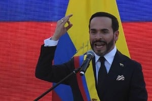 Abelardo de la Espriella le dio un ultimátum a los grupos armados: someterse al imperio de la ley o enfrentar la fuerza pública.