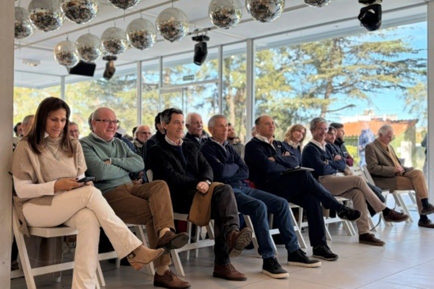 La Sociedad Rural de Santa Fe reunió a productores para analizar nuevas tecnologías ganaderas y perspectivas climática