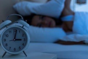 A veces ocurre cerca de las 3 de la mañana y deja una sensación extraña