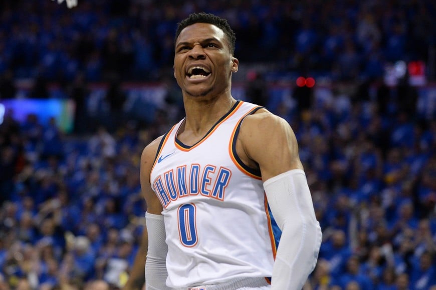 Apr 15, 2018; Oklahoma City, OK, USA; Oklahoma City Thunder guard Russell Westbrook (0) reacts after a dunk against the Utah Jazz during the first quarter in game one of the first round of the 2018 NBA Playoffs at Chesapeake Energy Arena. Mandatory Credit: Mark D. Smith-USA TODAY Sports eeuu campeonato torneo liga nba n.b.a basquet basquetbolistas partido Utah Jazz Oklahoma City Thunder