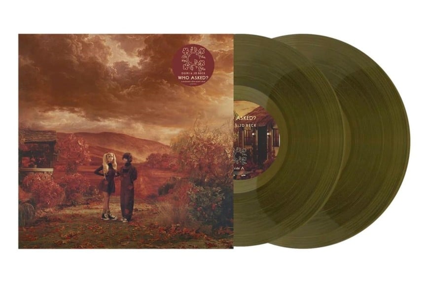 Domi & JD Beck: Edición doble en vinilo oliva de “Who Asked?”.