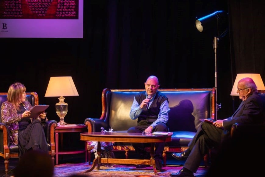 Carlos Rottemberg presentó “Pasen y lean” en el Teatro Liceo: conversación con Any Ventura y Pablo Sirvén