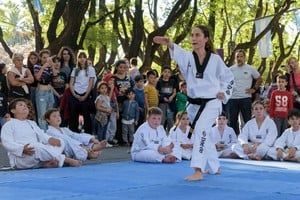 Mariana Delucca lleva casi cuatro décadas vinculada al taekwondo.