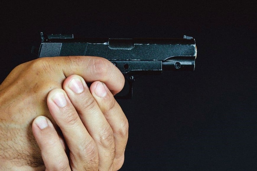 La resolución está relacionado con las autorizaciones individuales para portar armas de guerra.
