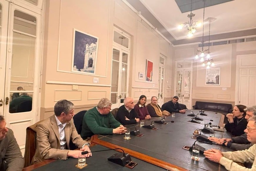 La actividad permitió identificar oportunidades de colaboración entre la universidad y representantes del sector productivo.