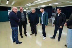 UPCN Santa Fe y la Universidad Católica lanzan diplomatura para formar líderes sindicales en Santa Fe, abordando temas como geopolítica y tecnología.