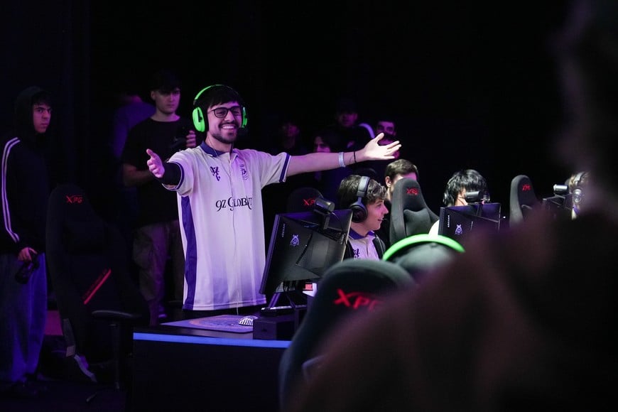 Los asistentes disfrutaron de simuladores, realidad virtual y consolas.