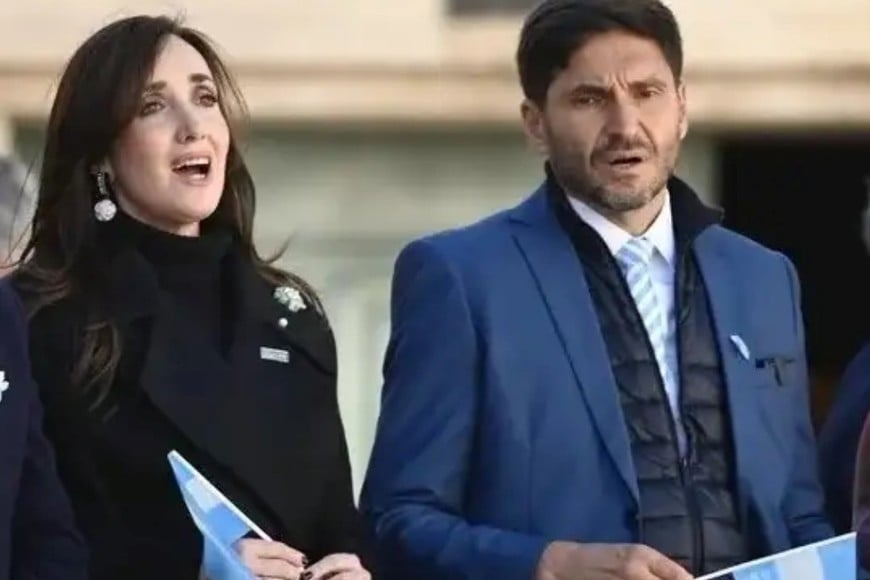 Victoria Villarruel y Maximiliano Pullaro en el acto del Día de la Bandera, en 2025. Foto: Gentileza