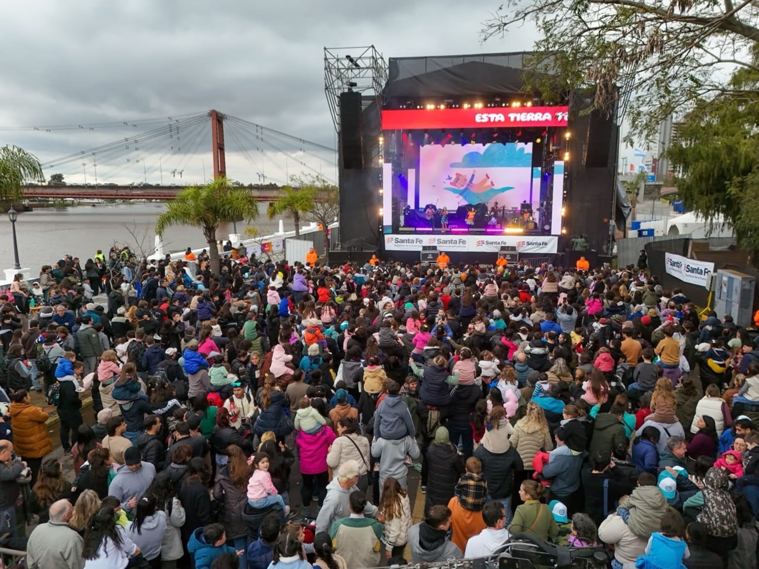El Día del Niño se festeja en la costanera santafesina. 