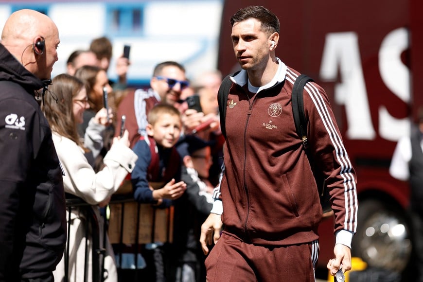 Soccer Football - Premier League - Burnley v Aston Villa - Turf Moor, Burnley, Britain - May 10, 2026
Aston Villa's Emiliano Martinez arrives at the stadium before the match Action Images via Reuters/Jason Cairnduff EDITORIAL USE ONLY. NO USE WITH UNAUTHORIZED AUDIO, VIDEO, DATA, FIXTURE LISTS, CLUB/LEAGUE LOGOS OR 'LIVE' SERVICES. ONLINE IN-MATCH USE LIMITED TO 120 IMAGES, NO VIDEO EMULATION. NO USE IN BETTING, GAMES OR SINGLE CLUB/LEAGUE/PLAYER PUBLICATIONS. PLEASE CONTACT YOUR ACCOUNT REPRESENTATIVE FOR FURTHER DETAILS..