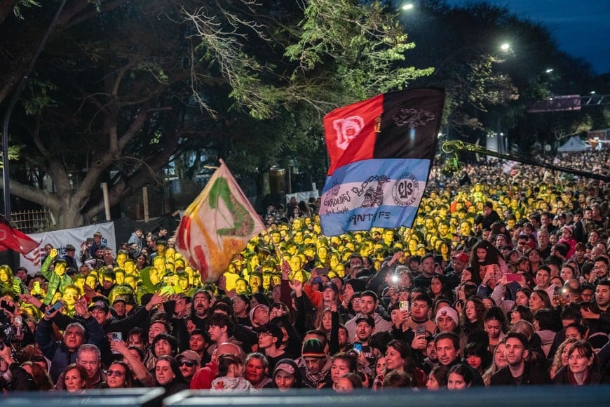 Juegos Suramericanos: 40.000 personas acompañaron la llegada de la Antorcha a la ciudad de Santa Fe. Foto: Gobierno de Santa Fe.