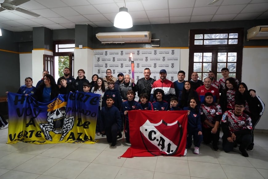 La Antorcha Suramericana pasó por Santo Tomé y Recreo dentro de su recorrido por la provincia.