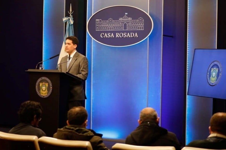 El vocero presidencial defendió en Casa Rosada el plan económico de Javier Milei.