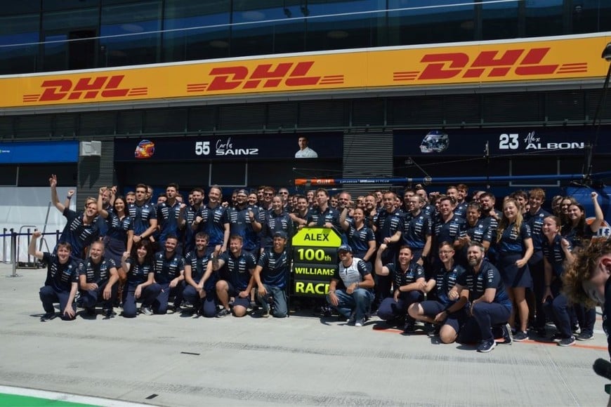 Williams confirmó a Albon para 2027.