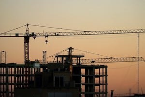 El alza en el costo de la construcción en julio se debe principalmente a la suba de salarios y gastos generales, dejando atrás a los materiales, según el INDEC. Foto: Archivo / REUTERS / Marcos Brindicci.