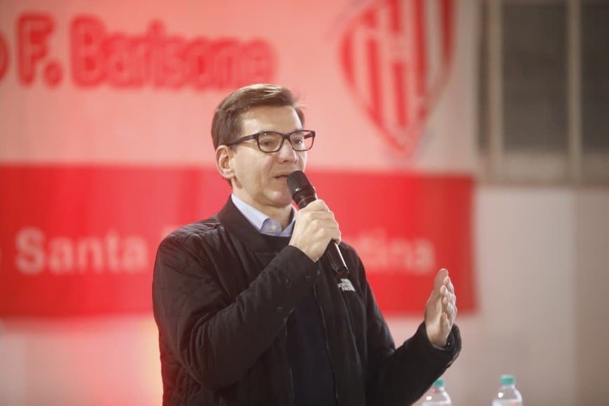 Daniel Di Lena acompañó el lanzamiento en representación de la Lotería de Santa Fe. Foto: Matías Pintos.