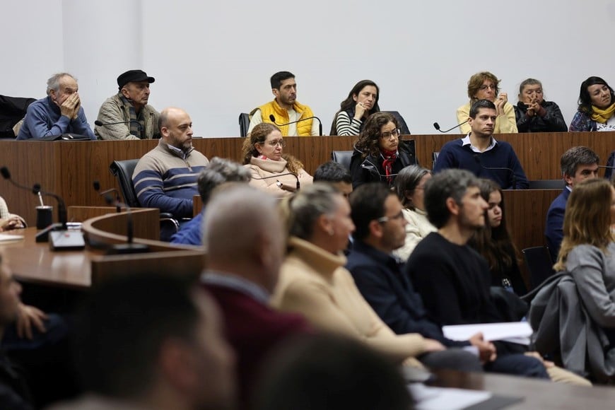 Concejales y público en general escucharon con atención las exposiciones. Foto: Gentileza