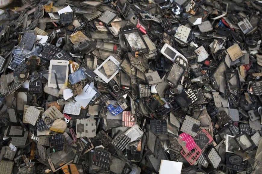 Celulares, computadoras, todo tipo de dispositivos electónicos y eléctricos. Archivo.
