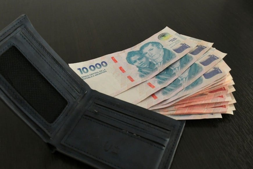 Billetes Créditos: Manuel Fabatia