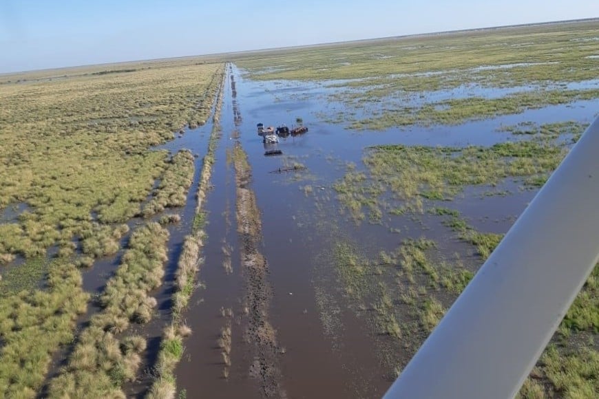 Canal del Inglés, en Cañada Ombú, Dpto. Vera. La provincia licitó su limpieza; se trata de una obra clave para el drenaje de las lluvias.