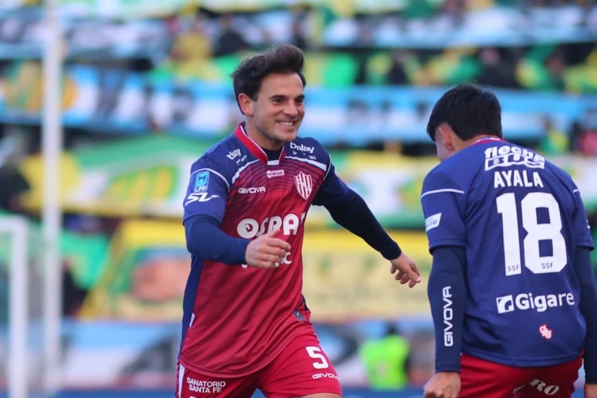 Golazo de Menossi | Unión-Aldosivi | Torneo Clausura Fecha 6 | Estadio José María Minella. Foto: Diego Berruti
