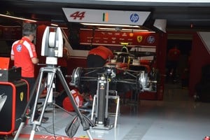 Ferrari incorporó cambios en el piso para mejorar el rendimiento aerodinámico. Crédito: El Litoral.