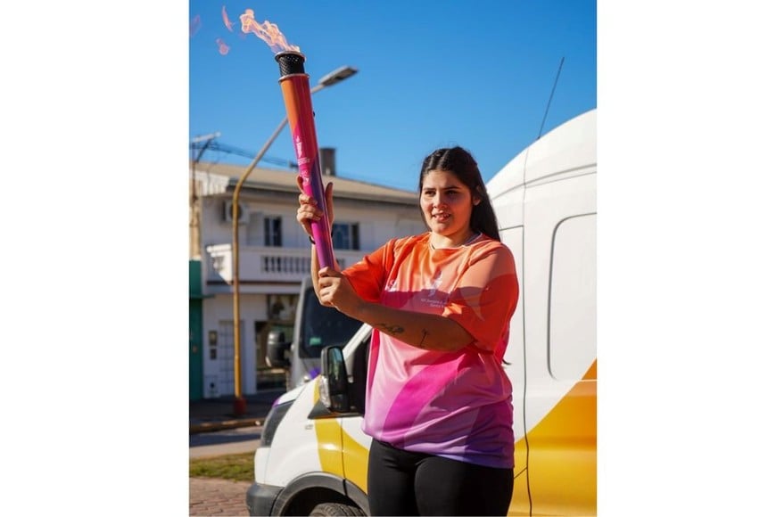 El paso del Fuego Suramericano por la ciudad forma parte del recorrido que atraviesa distintas localidades santafesinas en la previa de los Juegos.