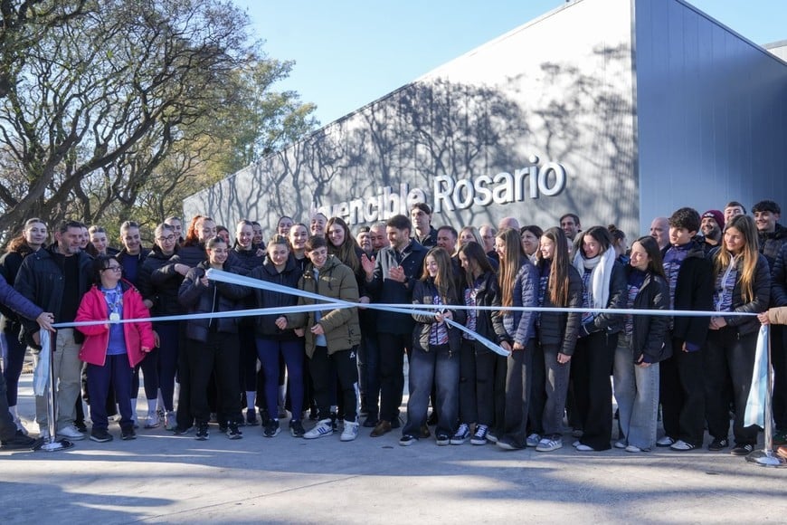 El Estadio Multipropósito Invencible Rosario fue inaugurado en el Parque Independencia.