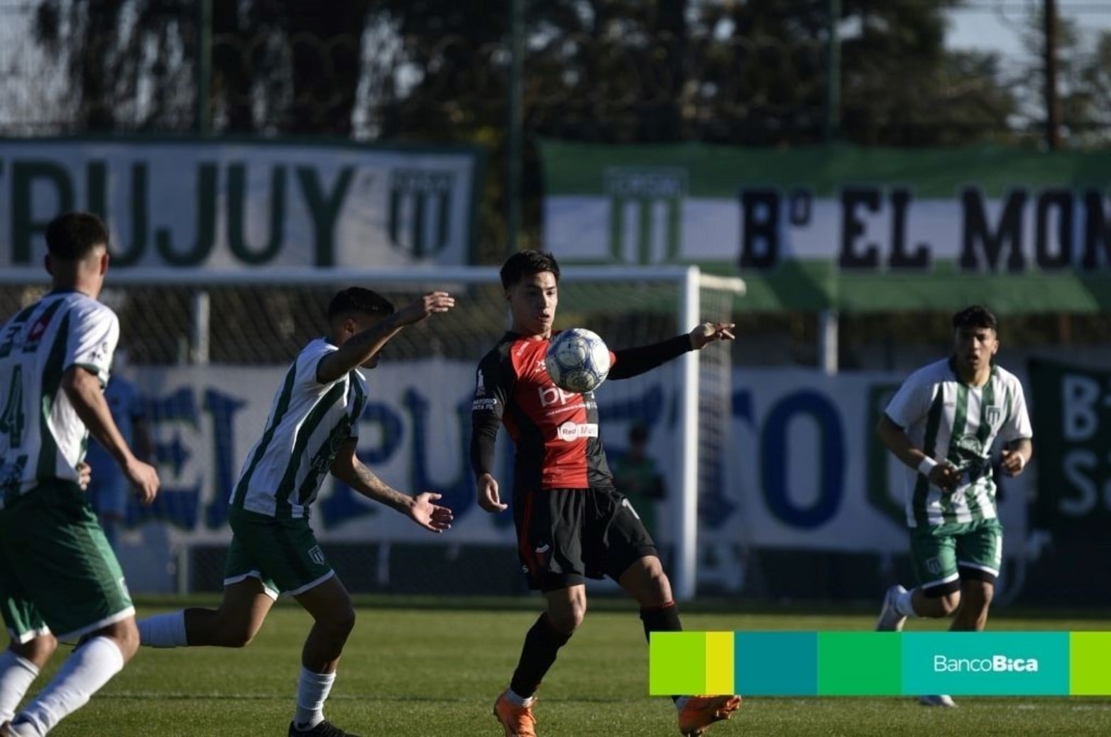 Colón vs. San Miguel. 