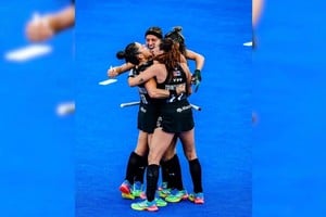 Con este triunfo, Argentina no solo mantiene su invicto sino que asegura de forma matemática su presencia entre los cuatro mejores seleccionados del planeta.