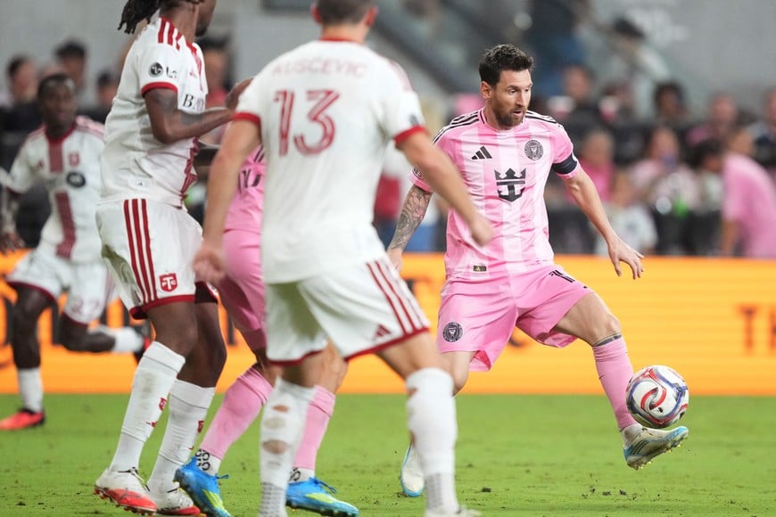 Aug 22, 2026; Miami, Florida, USA; Inter Miami forward Lionel Messi (10) controls the ball against Toronto FC during the second half at Miami Freedom Park. Mandatory Credit: Jim Rassol-Imagn Images