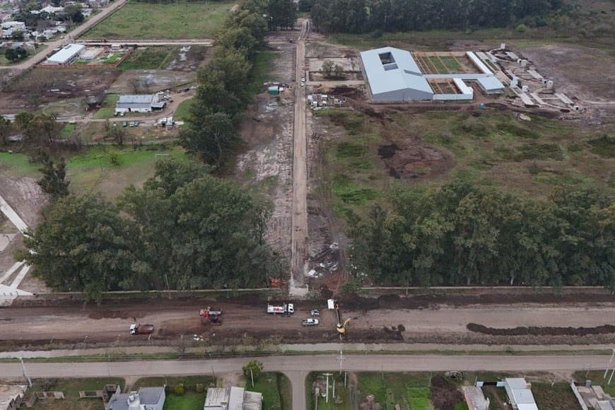 obra para mejorar y ampliar la red de agua potable en Recreo