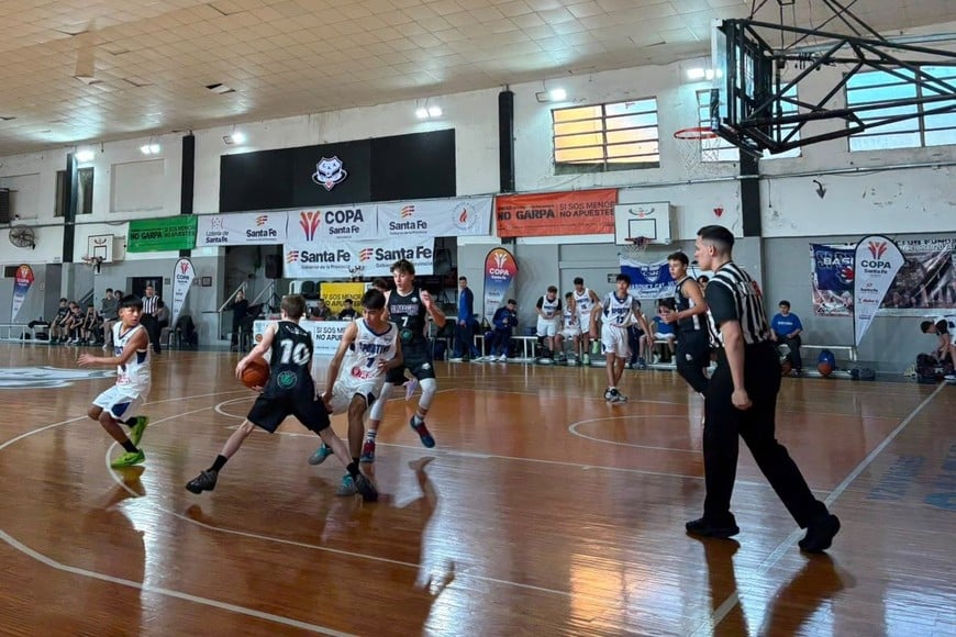 Almagro y Sportivo animaron una final apasionante. Foto: Prensa Copa Santa Fe.