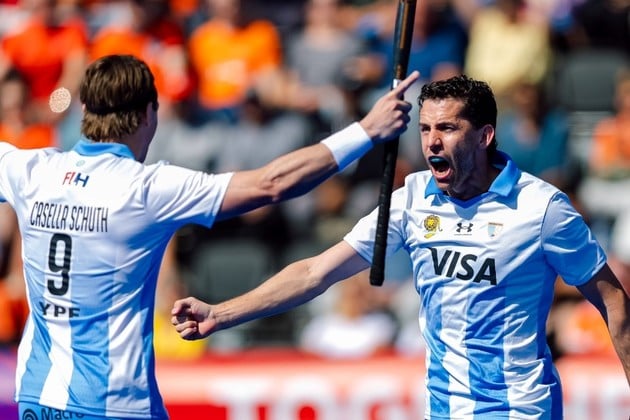 Los Leones y un triunfo que los mete entre los mejores cuatro del mundo. Crédito: FIH
