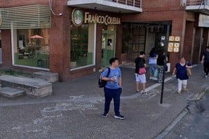 El daño principal se produjo en el frente del local. Foto: captura google maps