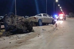 Las víctimas eran dos hombres y una mujer que viajaban en un auto.
