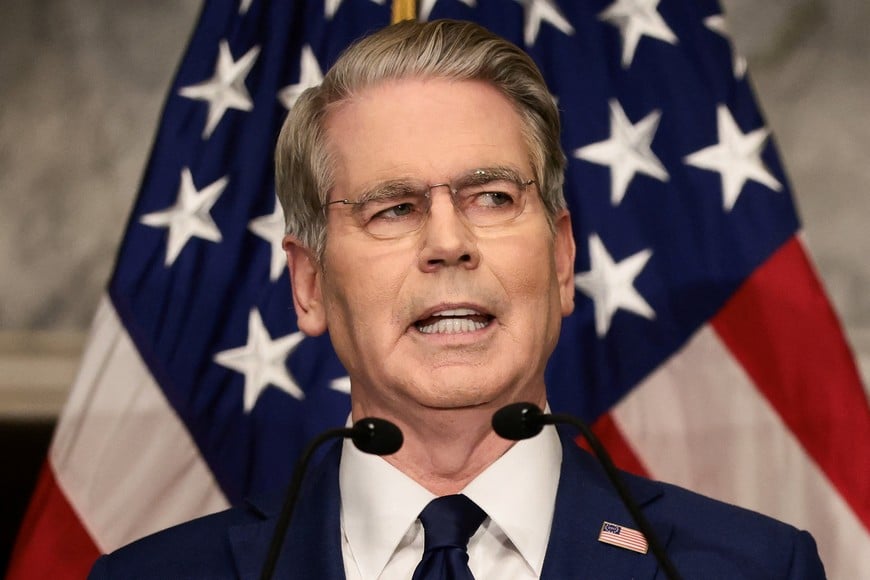 U.S. Treasury Secretary Scott Bessent speaks during a press conference to outline further sanctions against Iran, at the Treasury Department in Washington, D.C., U.S., August 24, 2026. REUTERS/Evelyn Hockstein