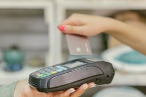 La baja de la inflación cambia la conveniencia de las cuotas