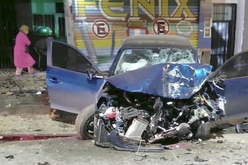 El choque ocurrió durante la madrugada en Quilmes Oeste.