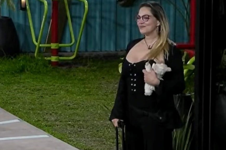 Momento en el que Tamara se despide de sus compañeros