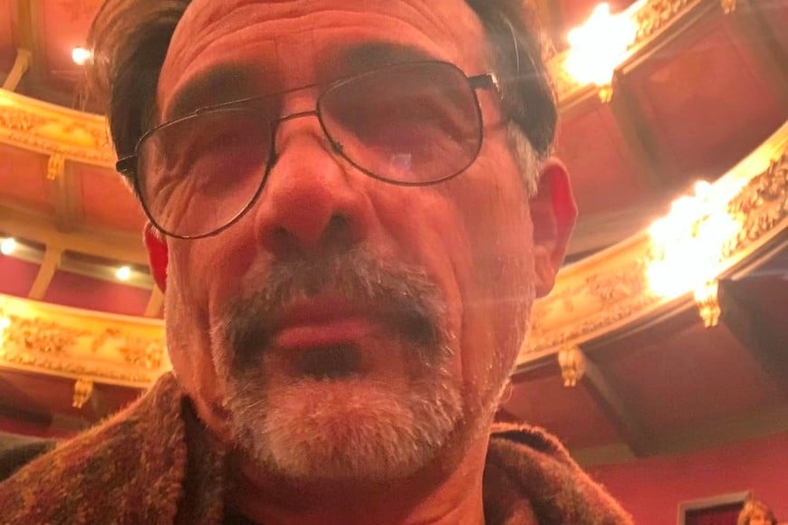 Orlando Valdez, autor de "La hermosura del hermoso".
