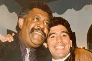 El músico uruguayo había conocido a Diego Maradona durante un concierto de Julia Zenko.