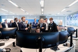 YPF inauguró la Sala RTIC Security, un centro de comando que monitorea activos críticos las 24 horas.