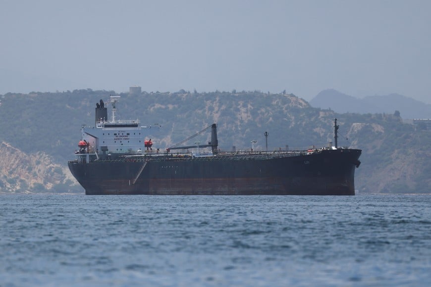 An oil tanker that arrived from Cuba earlier this year remains anchored at a bunkering zone near Puerto La Cruz, Venezuela August 9, 2026. REUTERS/Leonardo Fernandez Viloria