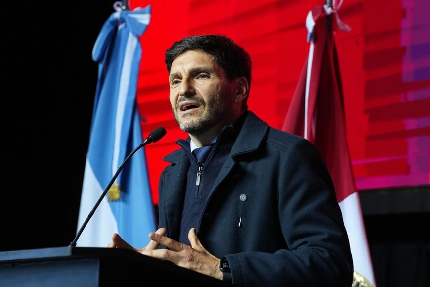 Pullaro destacó la inversión provincial y el rol estratégico del puerto de Rosario.