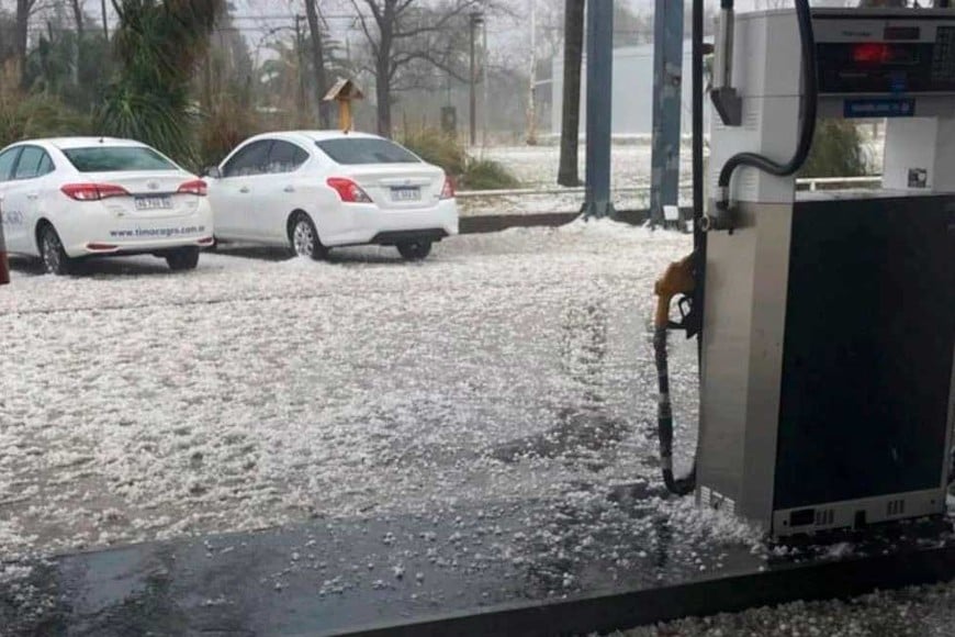 La foto en una estación de servicio del sur santafesino.