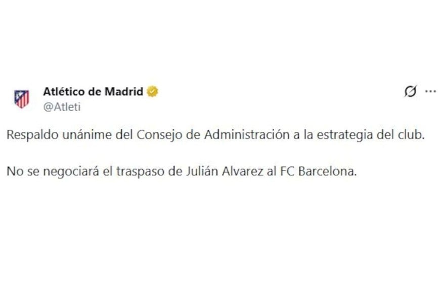 Julián Álvarez quedó en el centro de la disputa entre ambos clubes.
