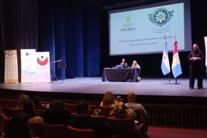 Especialistas compartieron experiencias y propuestas durante el encuentro.