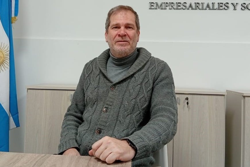 Adamovsky durante la entrevita. Foto: El Litoral