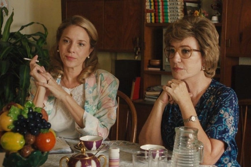 Carla Peterson interpreta a Gladys y Mercedes Morán se pone en la piel de Elena en el film.